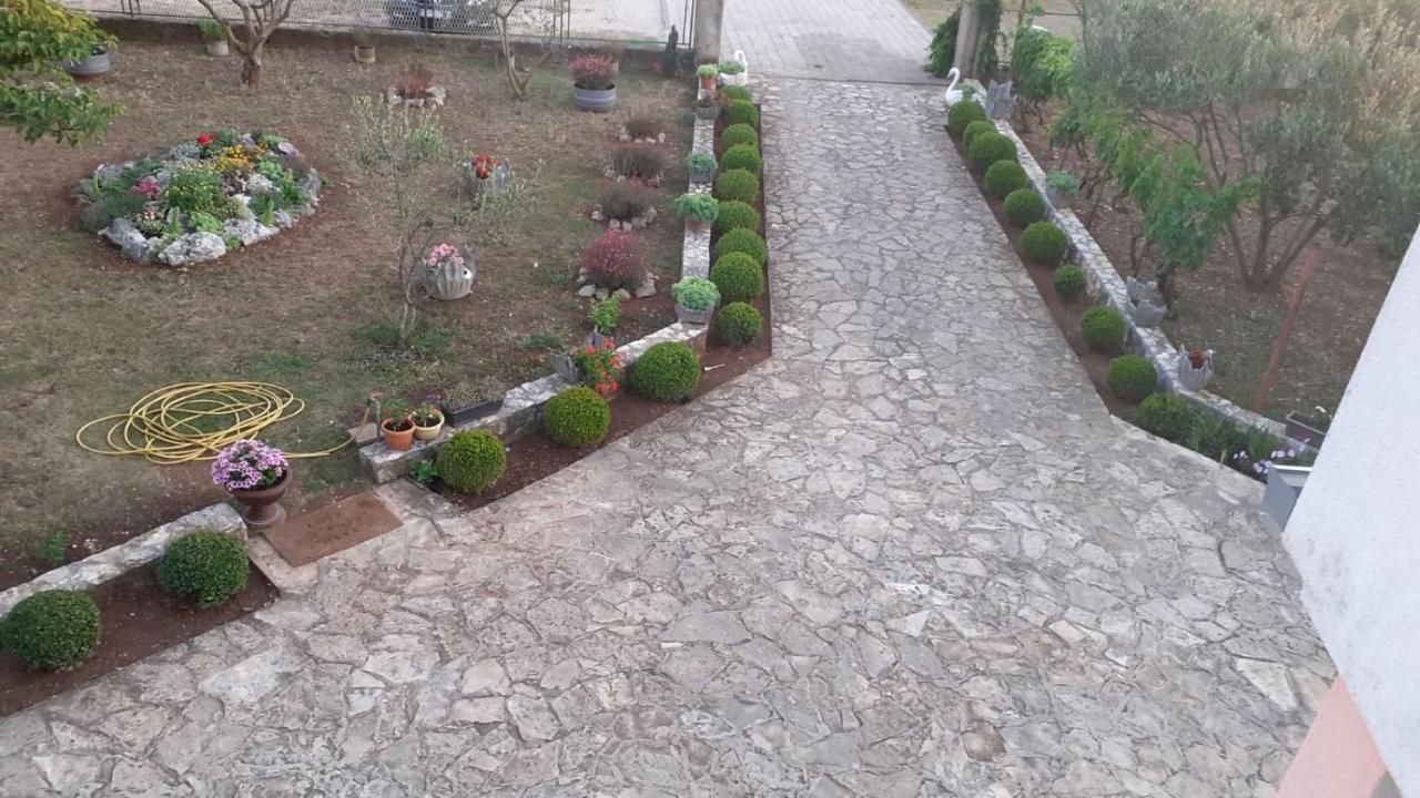 Apartment Viki Lozovac Εξωτερικό φωτογραφία
