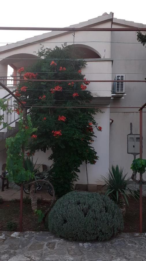 Apartment Viki Lozovac Εξωτερικό φωτογραφία