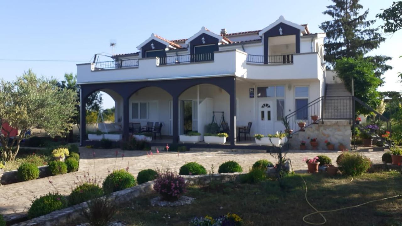 Apartment Viki Lozovac Εξωτερικό φωτογραφία
